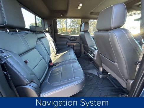 Used 2022 Chevrolet Silverado 1500 High Country w/ Technology Package image 21