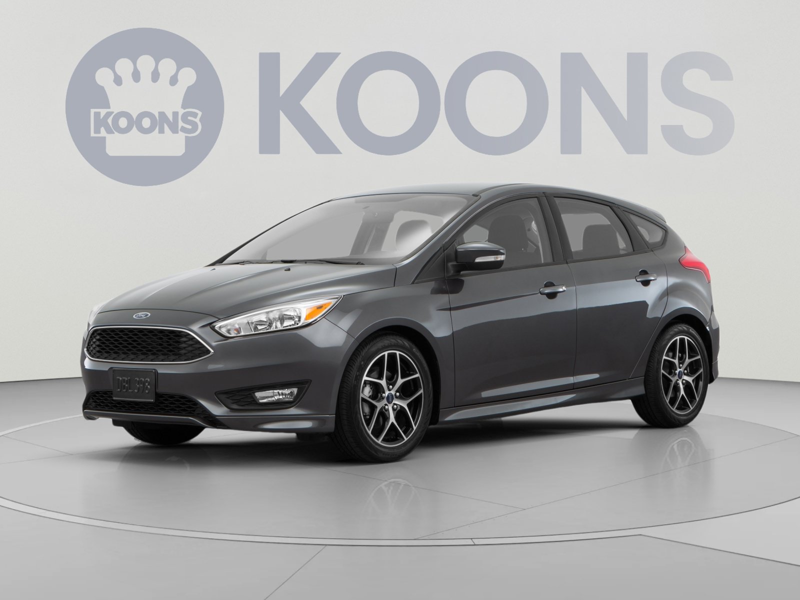 Used 2016 Ford Focus SE w/ SE Power Seat Package FWD image 1
