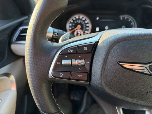 Used 2026 Genesis G70 2.5T image 20
