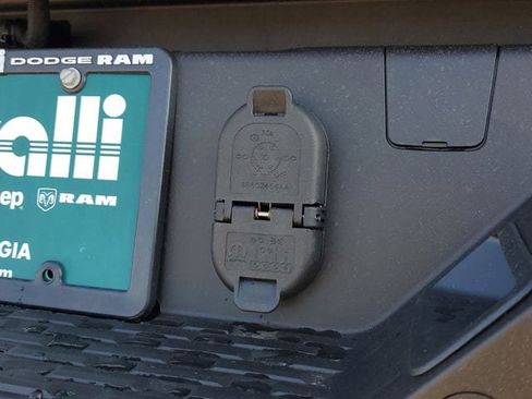 New 2026 RAM 1500 Laramie AWD/4WD image 10