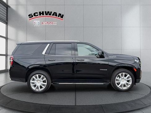 Used 2021 Chevrolet Tahoe High Country AWD/4WD image 3
