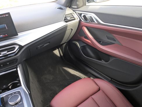 Used 2023 BMW i4 eDrive40 image 19