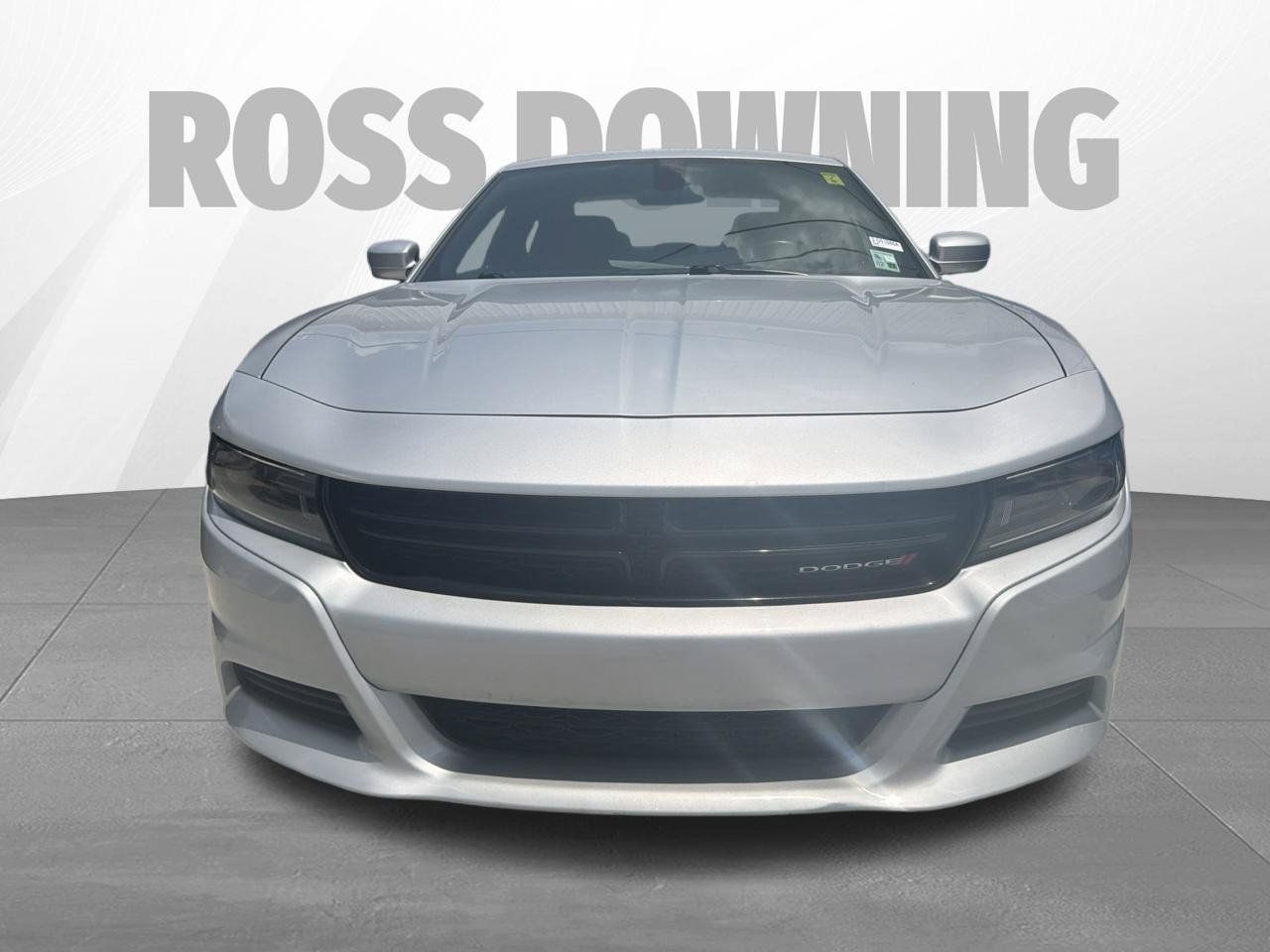 Used 2022 Dodge Charger SXT RWD image 2