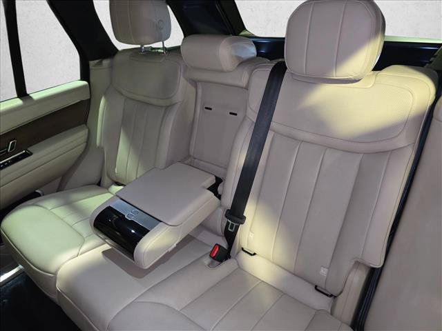 Used 2024 Land Rover Range Rover SE AWD/4WD image 15