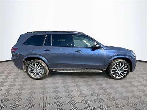 Used 2024 Mercedes-Benz GLS 580 4MATIC image 8