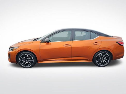 Used 2025 Nissan Sentra SR image 8