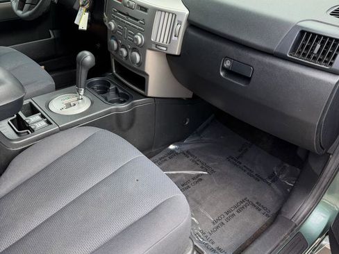 Used 2004 Mitsubishi Endeavor LS AWD/4WD image 19