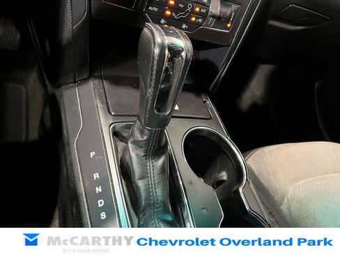 Used 2017 Ford Explorer XLT w/ Equipment Group 202A FWD image 19