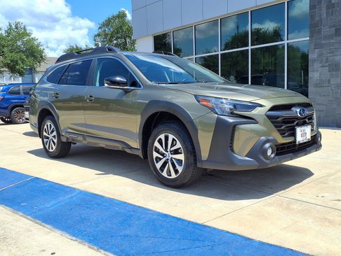 Certified 2024 Subaru Outback Premium AWD/4WD image 2