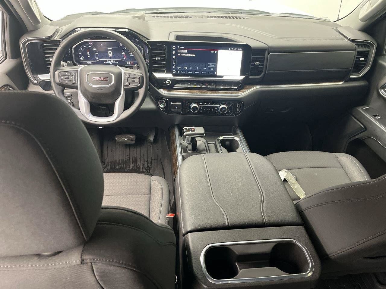 Certified 2024 GMC Sierra 1500 Elevation w/ LPO, Elevation Black Package AWD/4WD image 4
