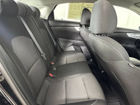 Used 2023 Kia Forte LXS w/ LXS Technology Package FWD image 24