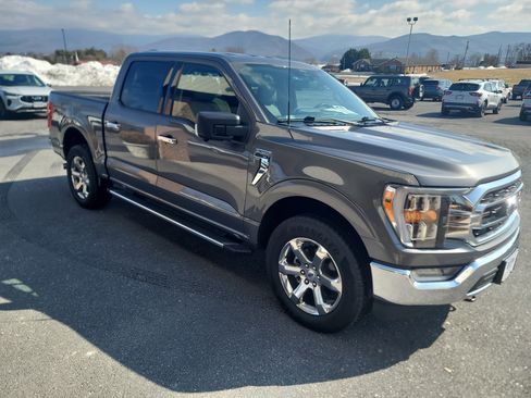 Used 2022 Ford F150 XLT w/ Equipment Group 302A High image 4