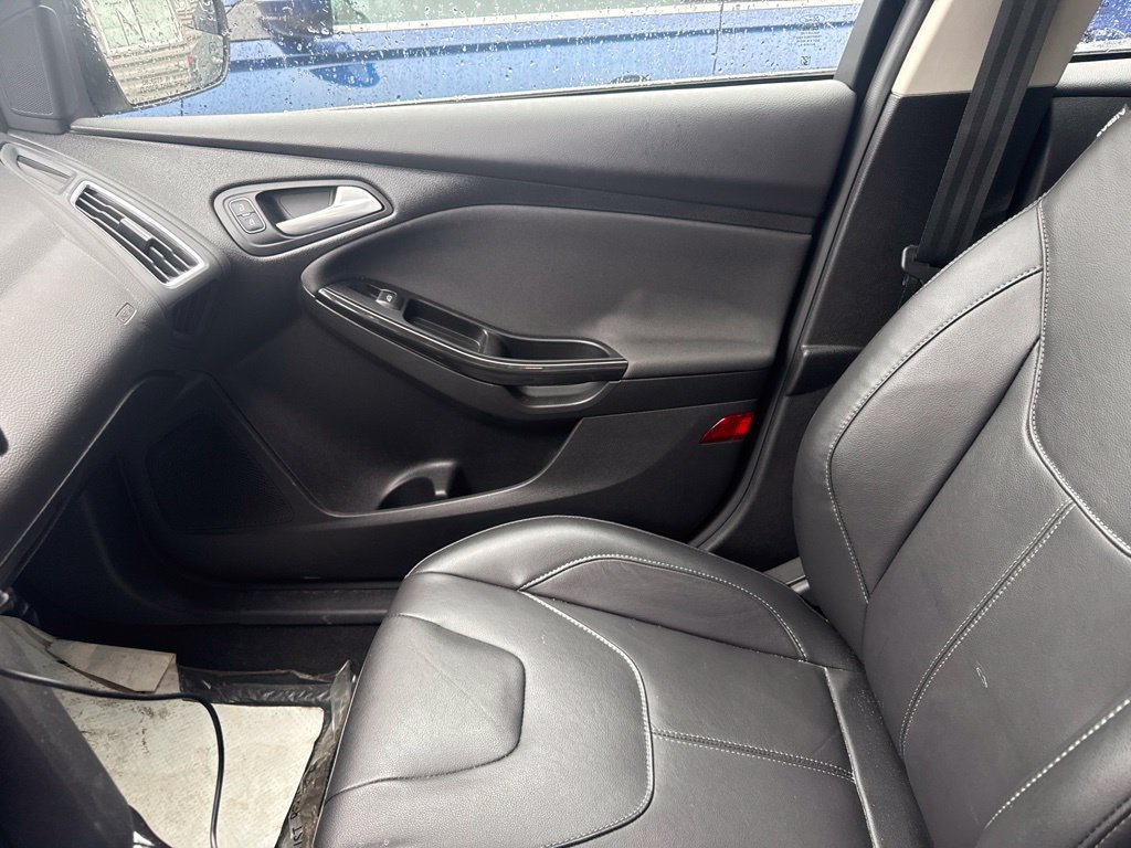Used 2018 Ford Focus Titanium FWD image 14