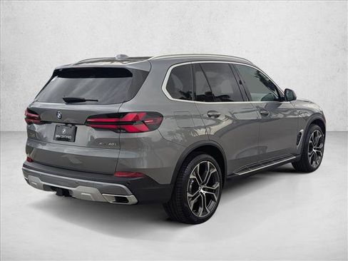 Certified 2024 BMW X5 xDrive40i w/ Premium Package image 5