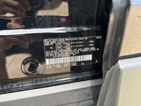 Certified 2022 Toyota RAV4 LE AWD/4WD image 23