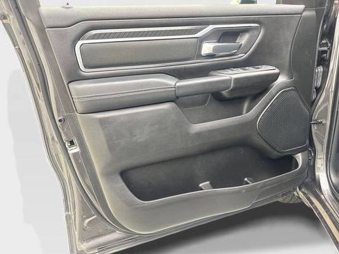 Used 2025 RAM 1500 Big Horn RWD image 31