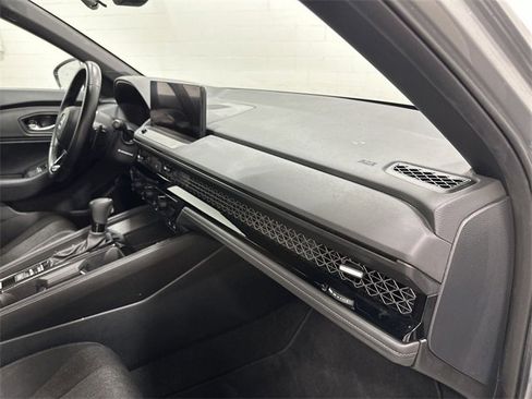 Used 2024 Honda Accord Sport image 25