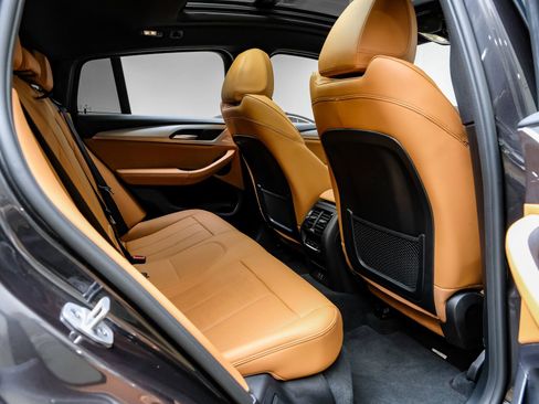 Used 2025 BMW X4 xDrive30i image 40