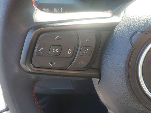 Used 2025 Jeep Wrangler Unlimited Rubicon AWD/4WD image 14