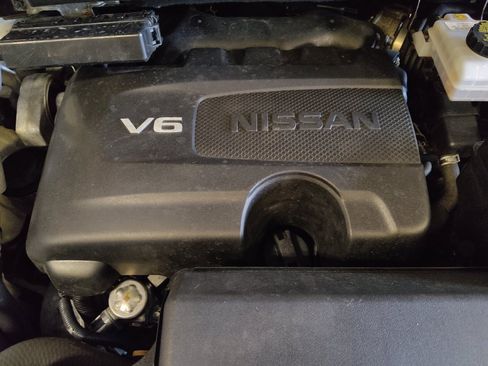 Used 2020 Nissan Pathfinder S AWD/4WD image 30