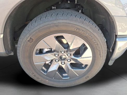 Used 2022 Ford F150 Lightning Lariat w/ Equipment Group 511A High AWD/4WD image 6