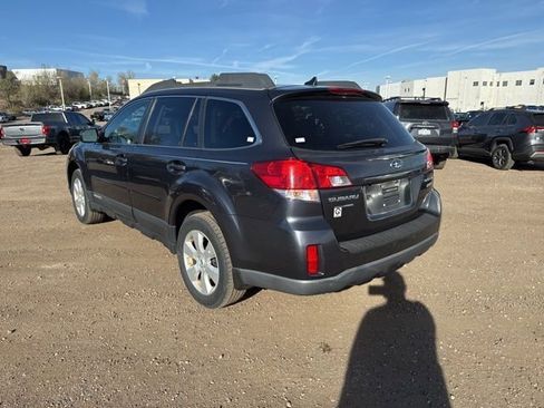 Used 2011 Subaru Outback 2.5i Limited w/ PWR Moonroof Pkg image 3