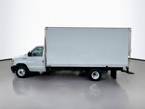 New 2027 Ford E-450 and Econoline 450 Super Duty RWD image 6