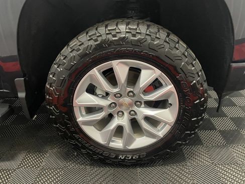 Used 2023 Chevrolet Silverado 1500 Custom AWD/4WD image 20