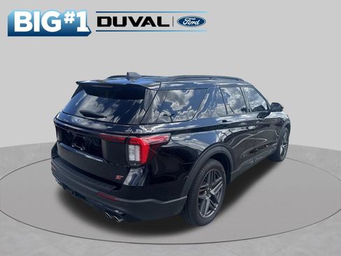 Used 2025 Ford Explorer ST w/ Sun And Sound Package RWD image 5