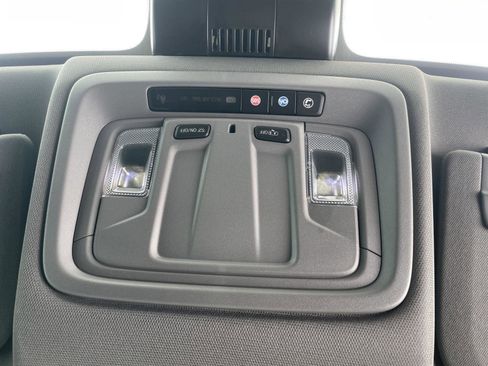 Used 2024 Chevrolet Silverado 1500 LT image 17