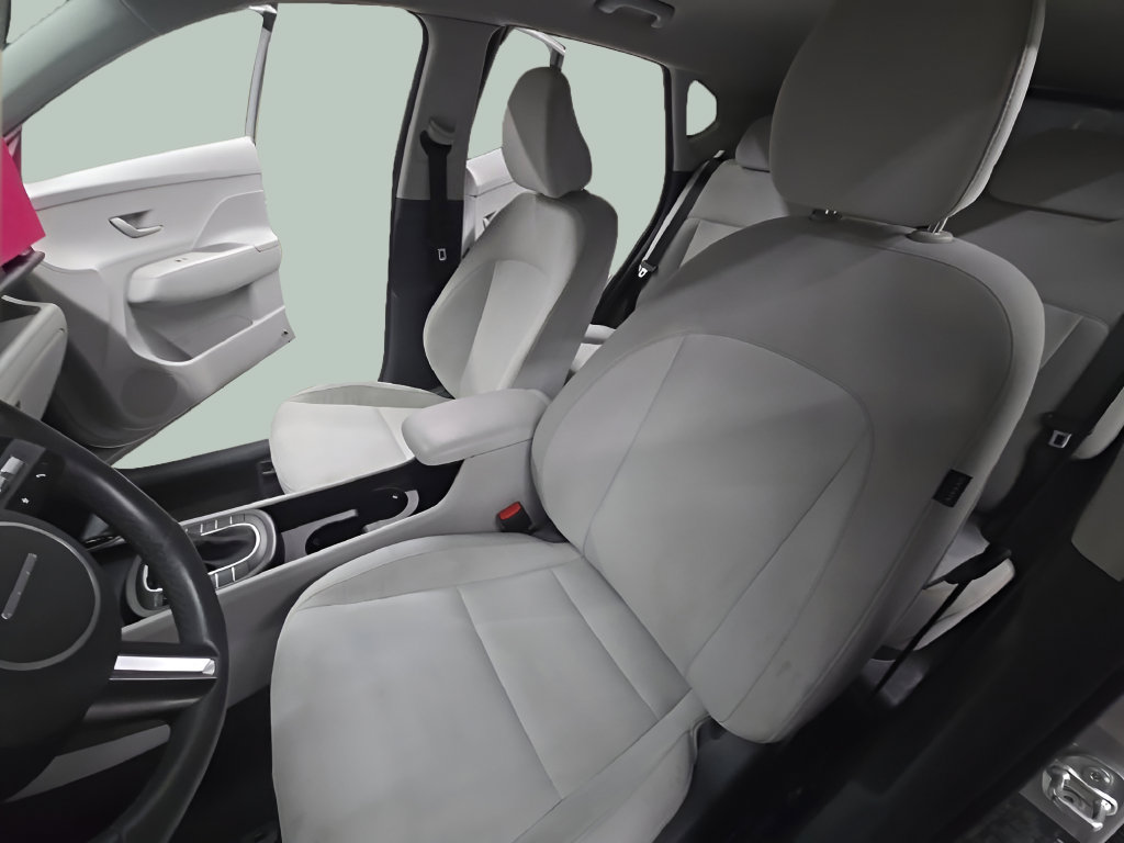 Certified 2025 Hyundai Kona SEL FWD image 15