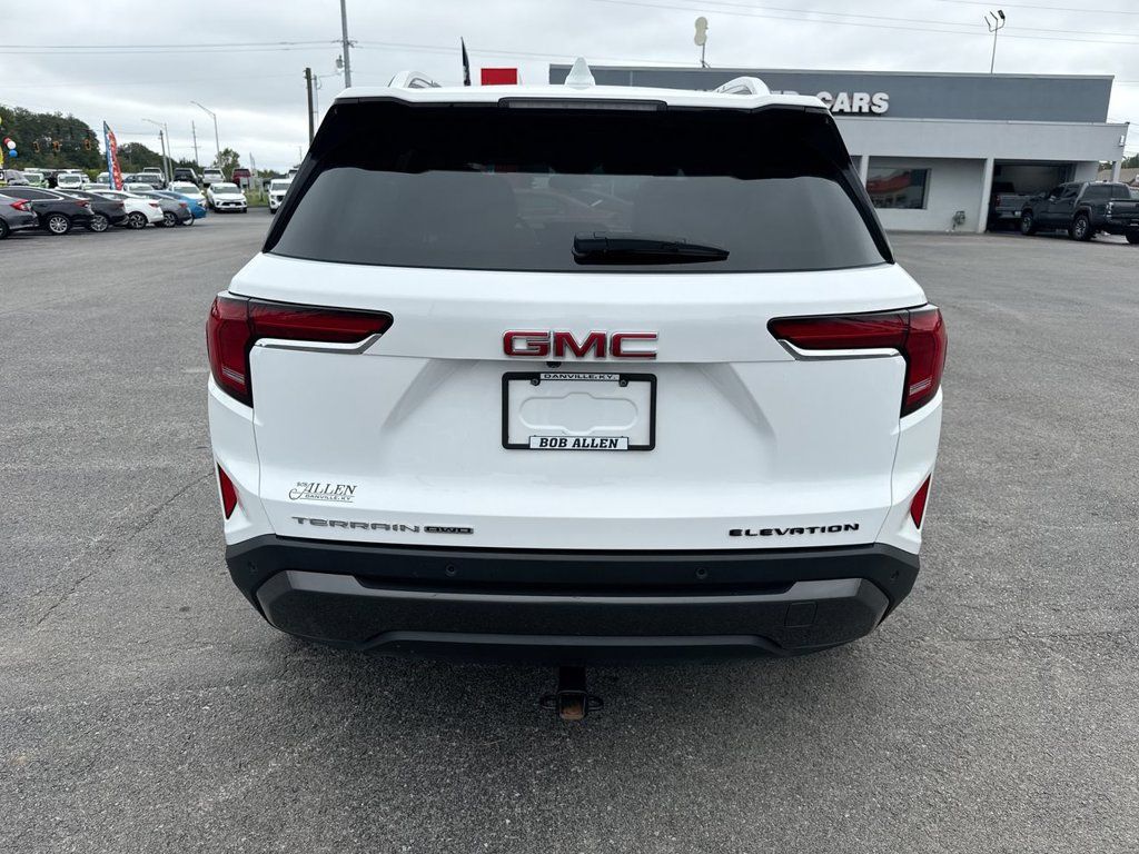Used 2025 GMC Terrain Elevation w/ Elevation Premium Package AWD/4WD image 19