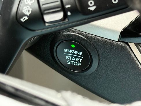 Certified 2022 Ford Escape SEL image 37