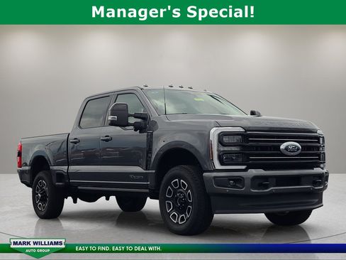 Used 2026 Ford F250 Platinum AWD/4WD image 1