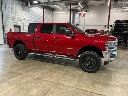 Used 2026 RAM 2500 Big Horn AWD/4WD image 6