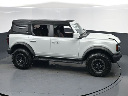 Used 2023 Ford Bronco Outer Banks w/ Sasquatch Package image 7