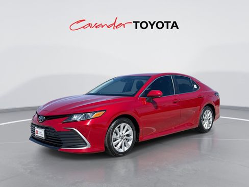 Certified 2023 Toyota Camry LE FWD image 1
