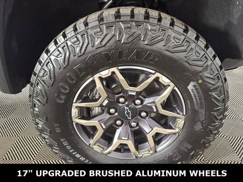 Used 2024 Chevrolet Colorado ZR2 w/ Technology Package image 31