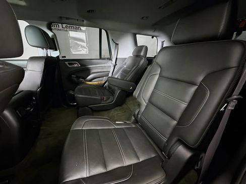 Used 2015 GMC Yukon Denali w/ Touring Package AWD/4WD image 28