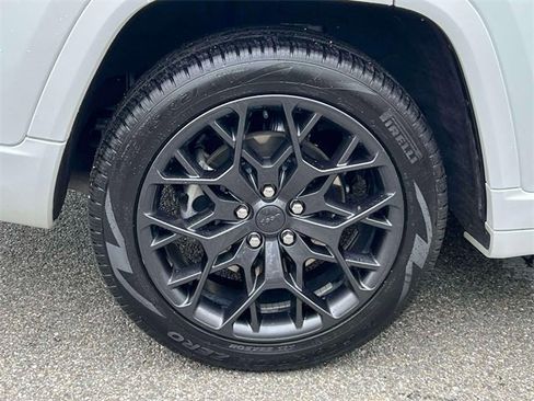 Certified 2024 Jeep Grand Cherokee L Summit image 7