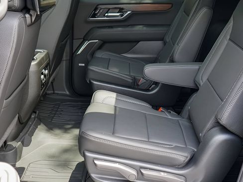 New 2026 GMC Yukon XL Denali w/ Denali Reserve Package AWD/4WD image 20