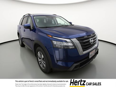 Used 2025 Nissan Pathfinder SV image 1