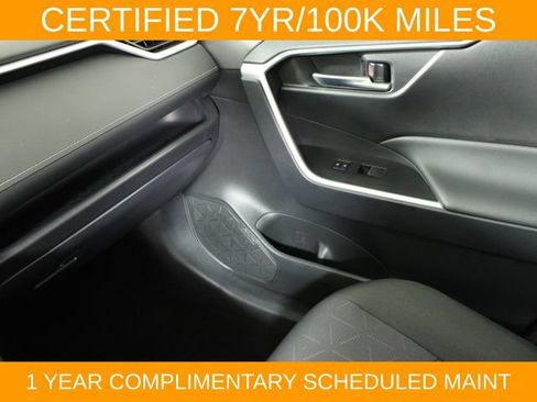 Used 2025 Toyota RAV4 XLE AWD/4WD image 16
