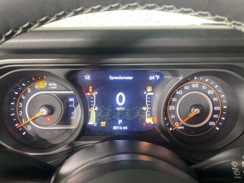 Used 2026 Jeep Wrangler Unlimited Sport AWD/4WD image 2