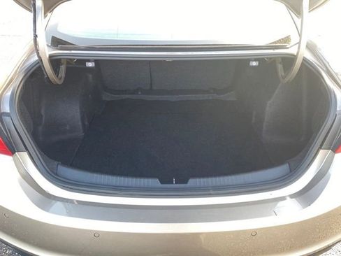 Used 2024 Chevrolet Malibu LT image 21