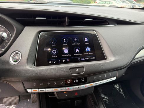 Used 2020 Cadillac XT4 Premium Luxury FWD image 16