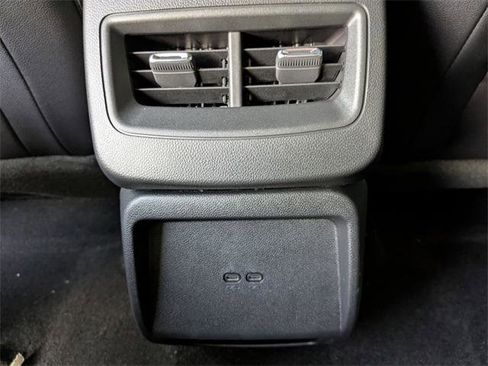 New 2026 Chevrolet Equinox EV LT image 23