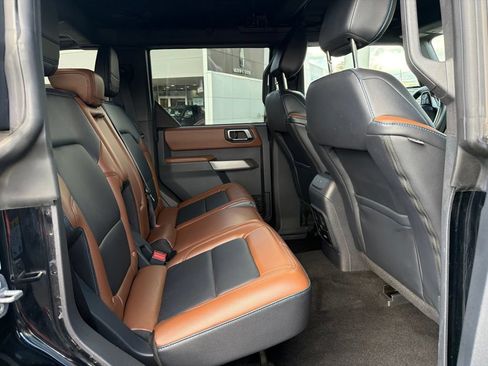 Used 2022 Ford Bronco Outer Banks AWD/4WD image 6