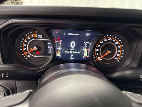 New 2025 Jeep Gladiator Rubicon image 17