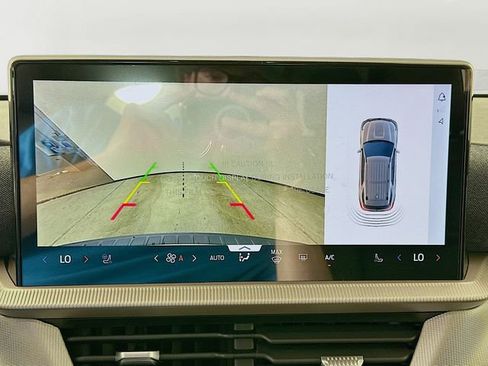 New 2026 Ford Explorer Active w/ Active Comfort Package image 14